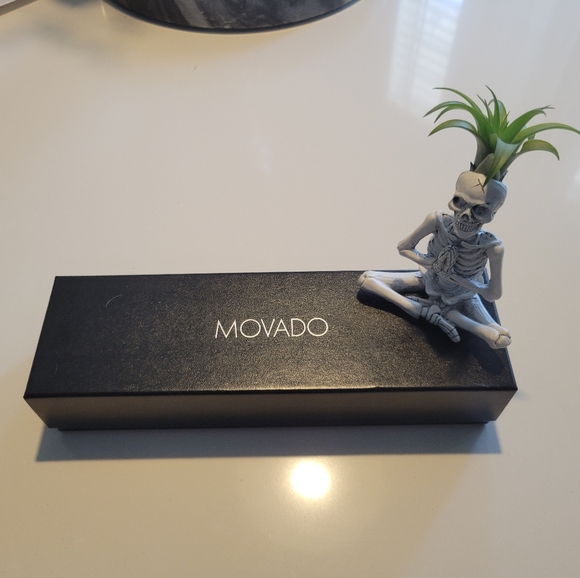 Movado stainless steel black watch NWT - Picture 2 of 8